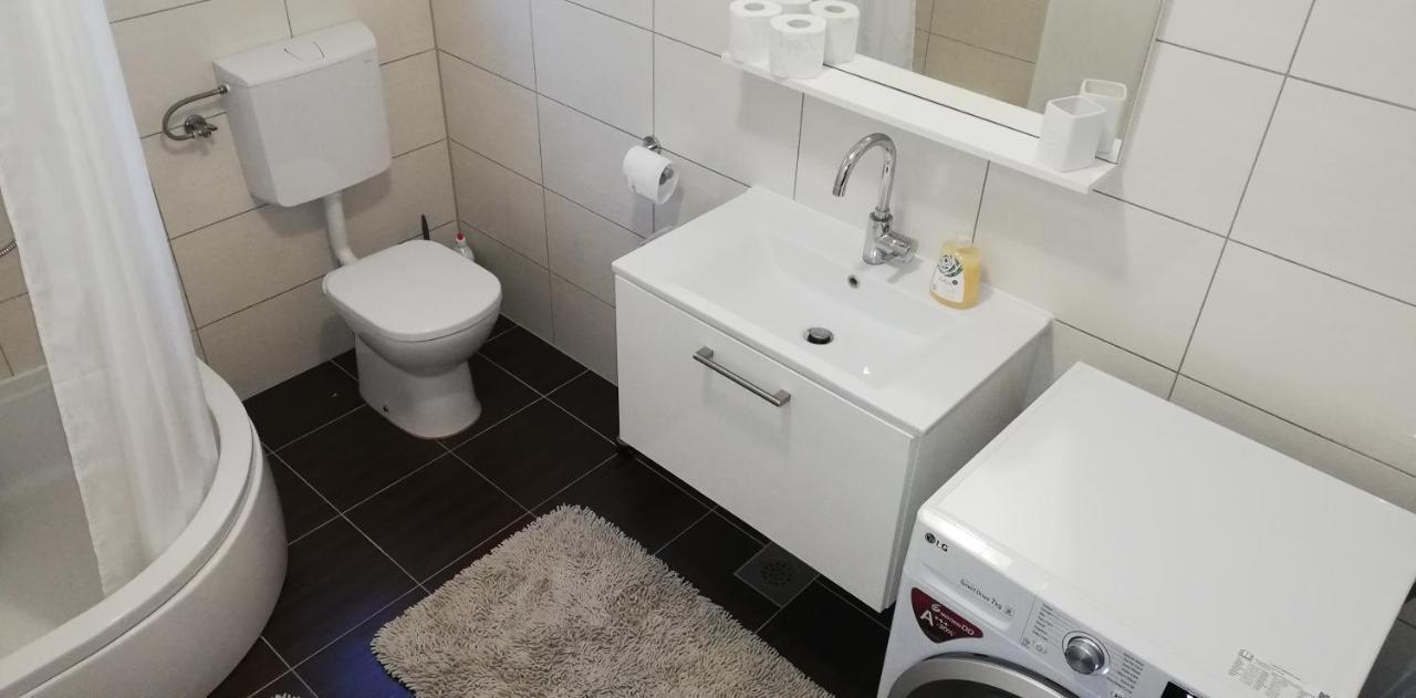 Apartman Emily, 6 Plus 2 Guests, Newly Refurbished PUY Exterior foto