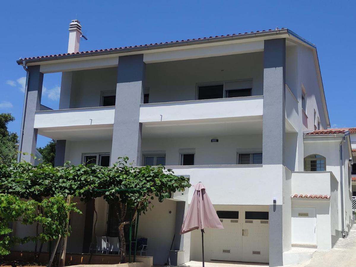 Apartman Emily, 6 Plus 2 Guests, Newly Refurbished PUY Exterior foto